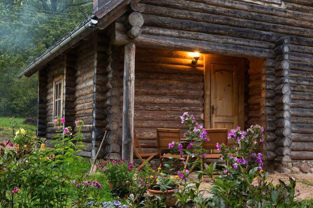 Jaunlidumnieki Villa Mālpils Exteriör bild